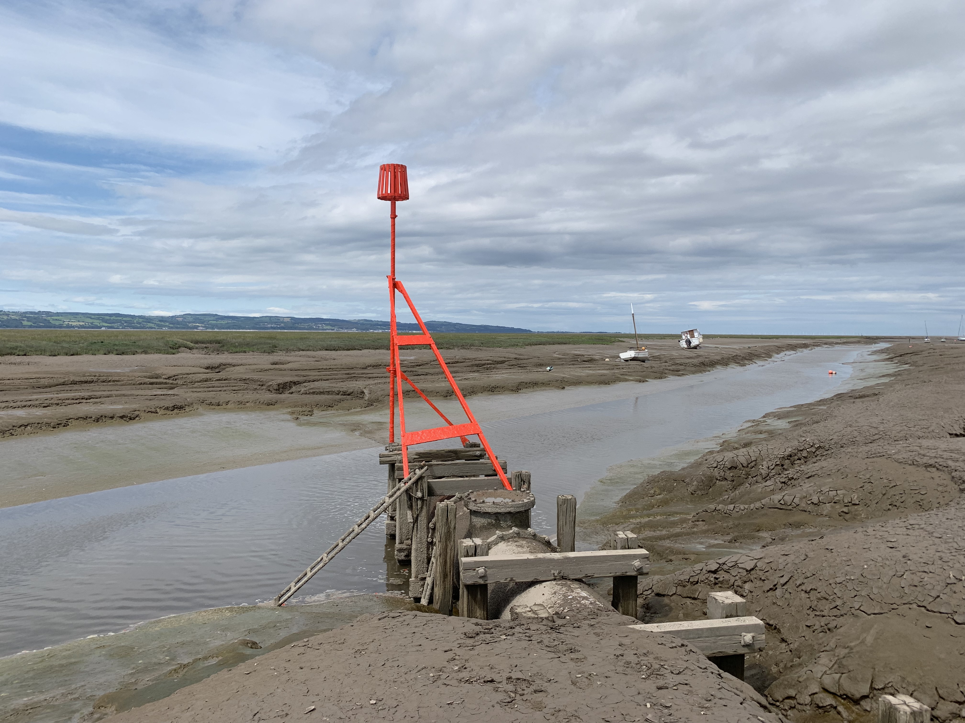 Heswall Sewage Disposal Outfall Beacon B.JPG