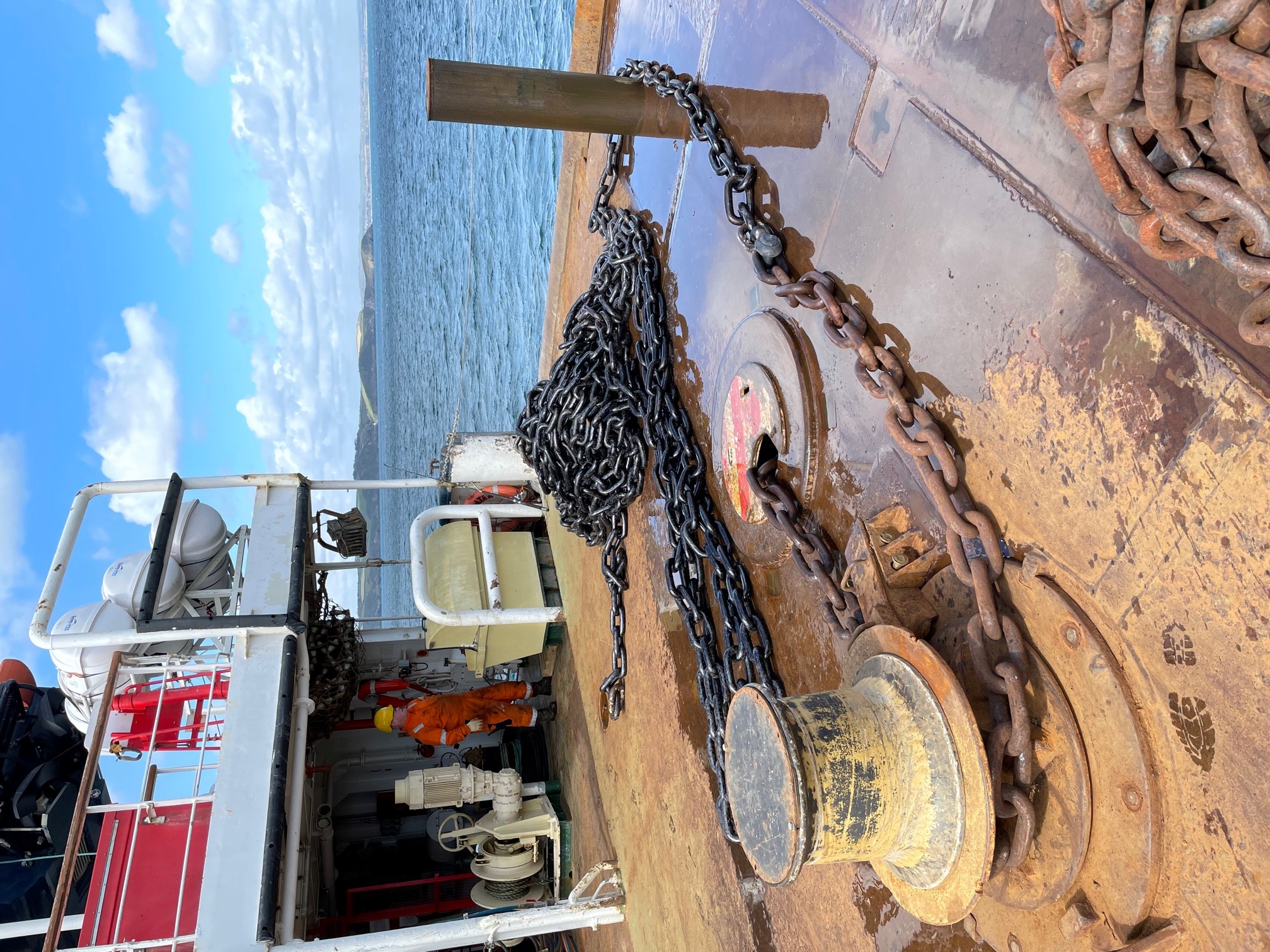 New 100m x 38mm chain added to customer supplied 65m x 38mm chain.jpg