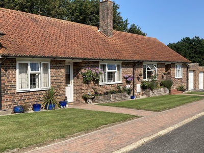 Walmer (bungalows).jpg